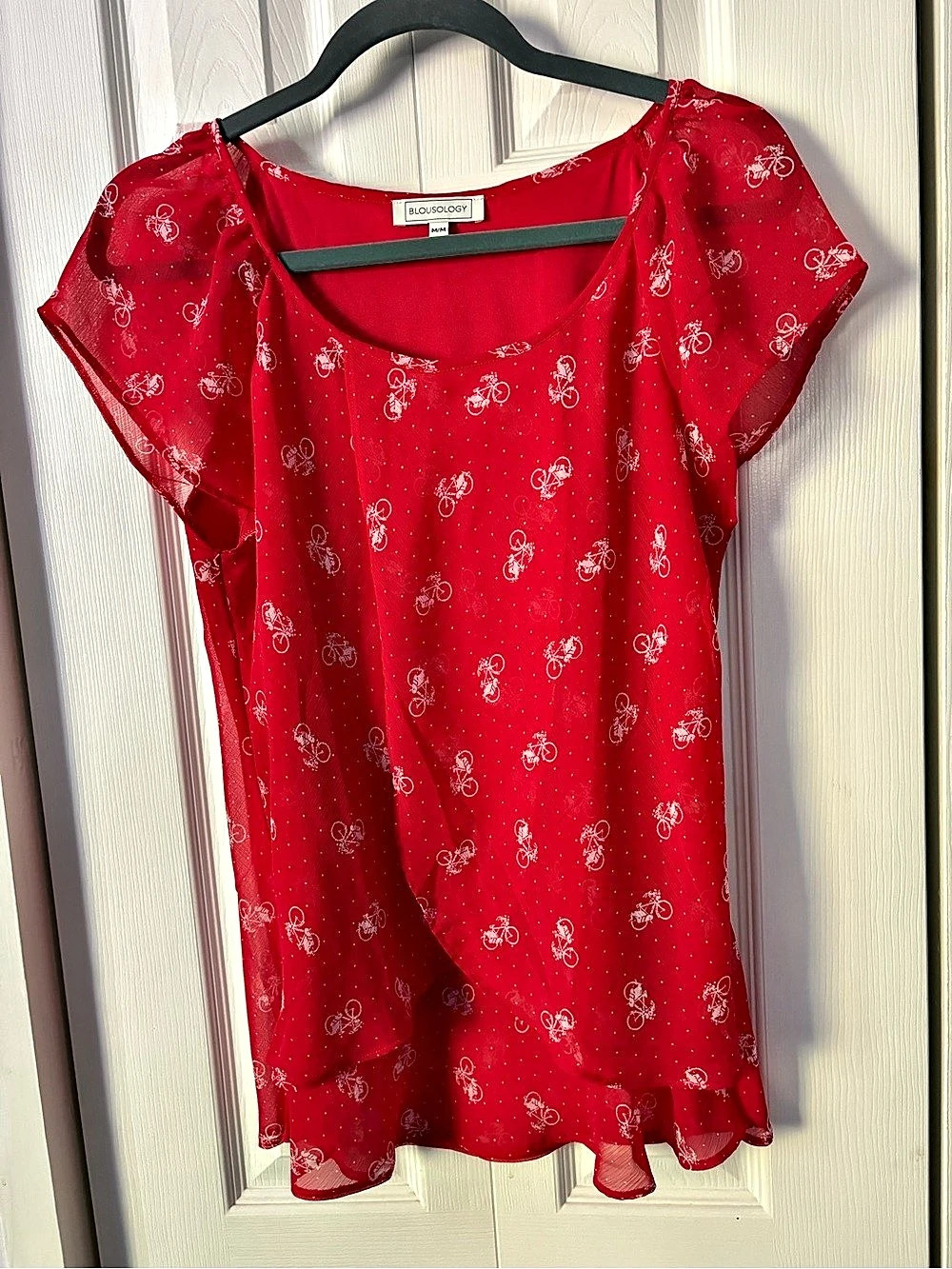Blousology Red & White Blouse Size Medium Like New
